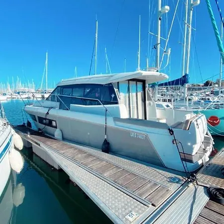 Experience A Bord A La Rochelle Sur Un Jeanneau Nc9 * La Rochelle (Charente-Maritime)